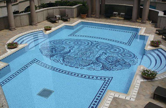 custom pools and spas by greencare.net